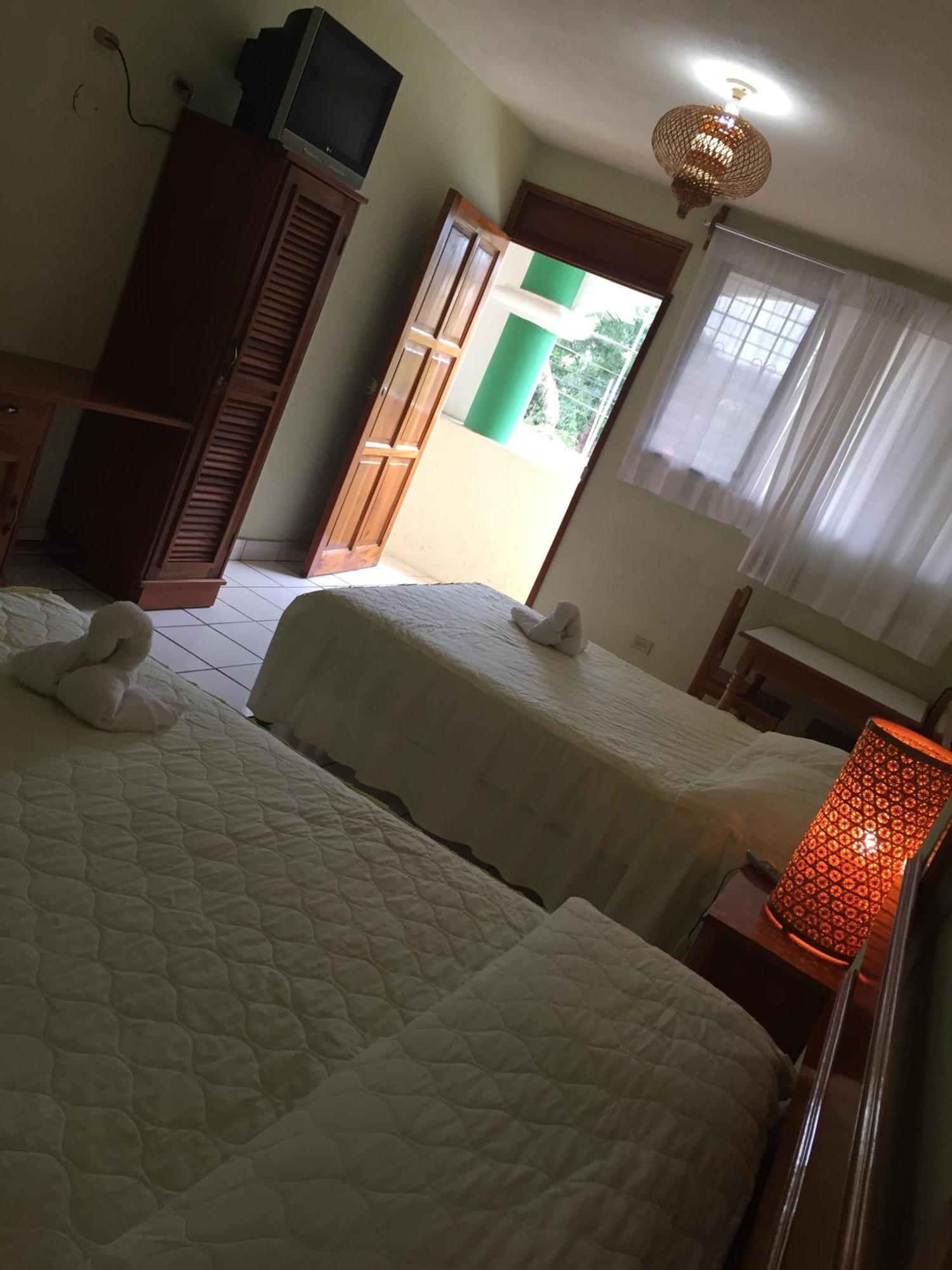 Nakum Hotel Flores Eksteriør billede