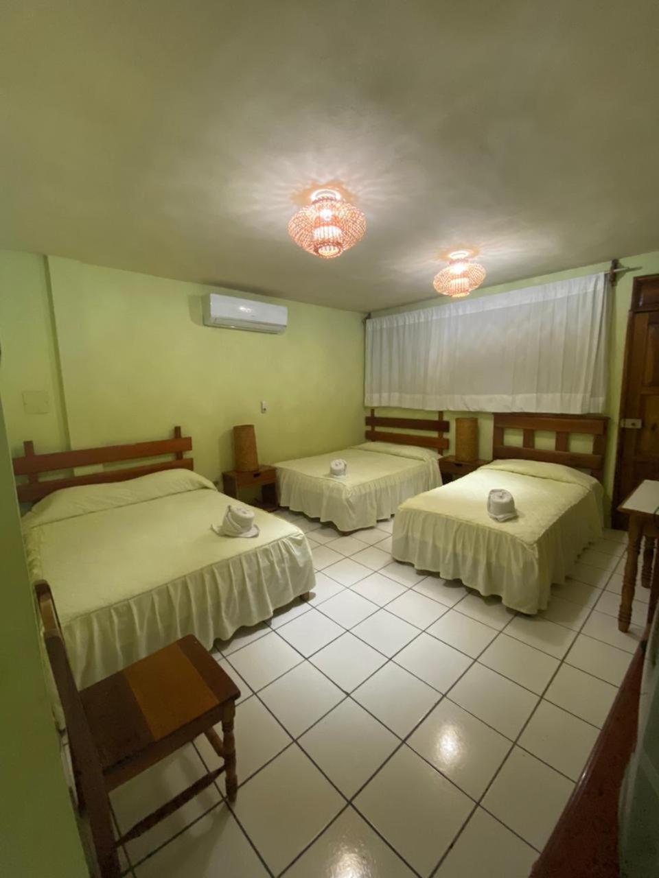 Nakum Hotel Flores Eksteriør billede